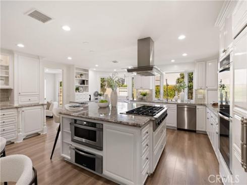 9  Chattanooga  , Irvine, CA