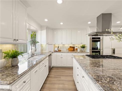 9  Chattanooga  , Irvine, CA