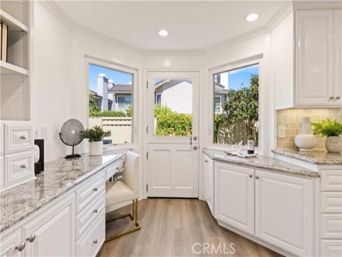 9  Chattanooga  , Irvine, CA