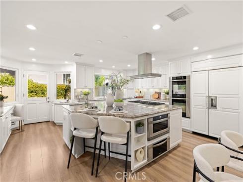 9  Chattanooga  , Irvine, CA