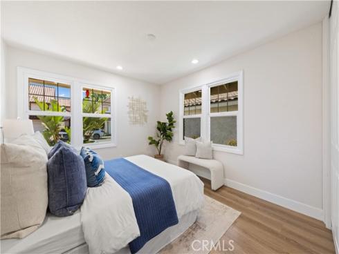 9  Chattanooga  , Irvine, CA