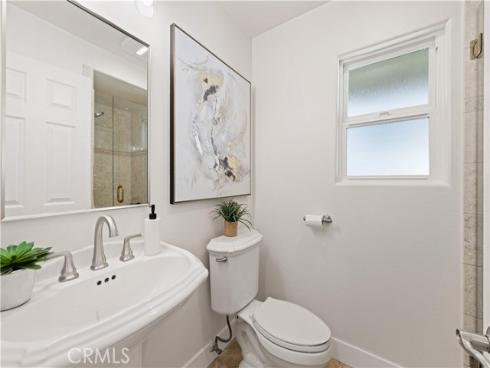 9  Chattanooga  , Irvine, CA