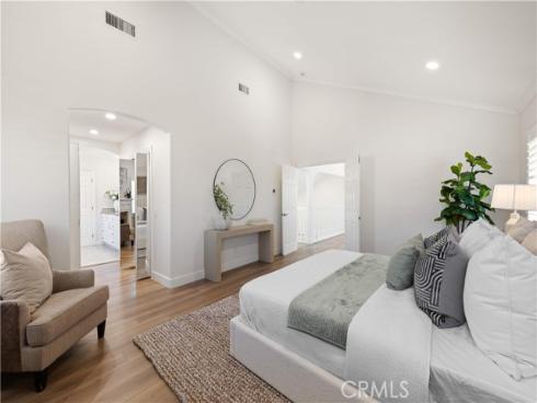 9  Chattanooga  , Irvine, CA