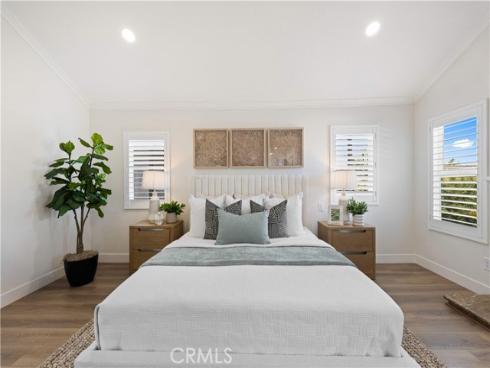 9  Chattanooga  , Irvine, CA