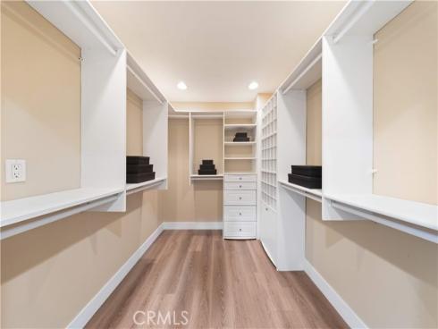 9  Chattanooga  , Irvine, CA