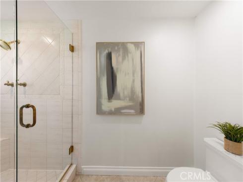 9  Chattanooga  , Irvine, CA