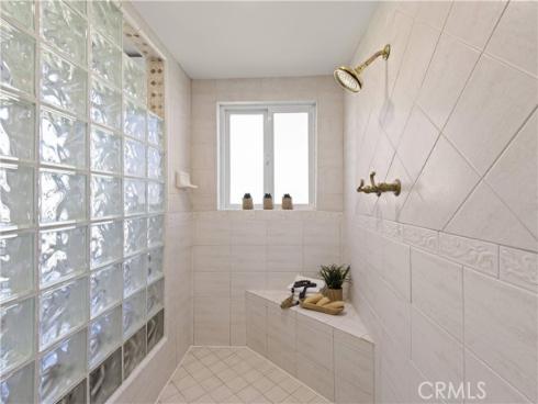 9  Chattanooga  , Irvine, CA