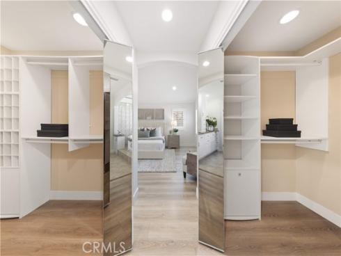 9  Chattanooga  , Irvine, CA