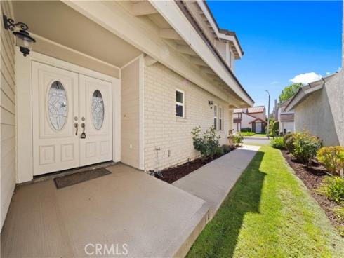 9  Chattanooga  , Irvine, CA