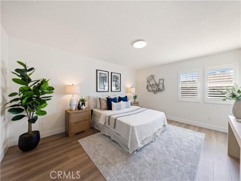 9  Chattanooga  , Irvine, CA