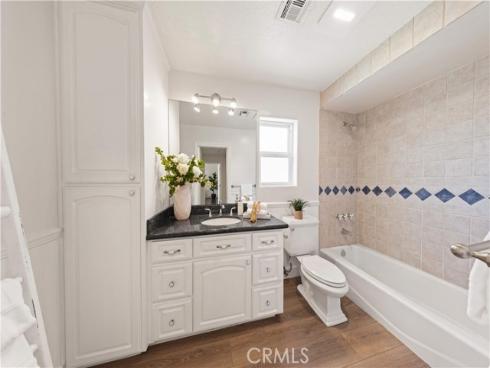 9  Chattanooga  , Irvine, CA