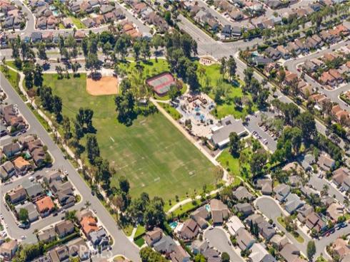 9  Chattanooga  , Irvine, CA