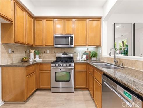 76  Trailing Vine  , Irvine, CA