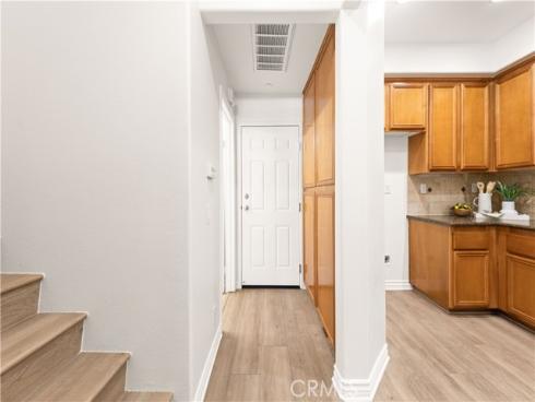 76  Trailing Vine  , Irvine, CA