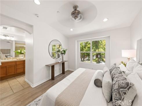 76  Trailing Vine  , Irvine, CA