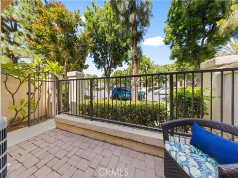 76  Trailing Vine  , Irvine, CA