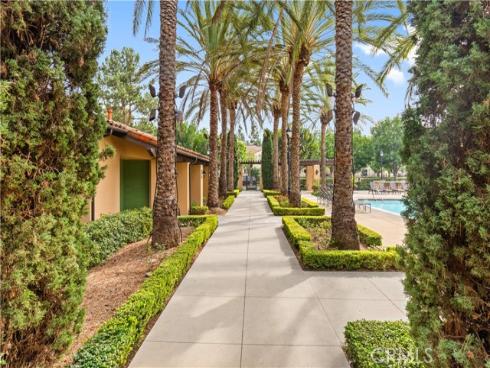 76  Trailing Vine  , Irvine, CA