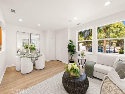 76  Trailing Vine  , Irvine, CA