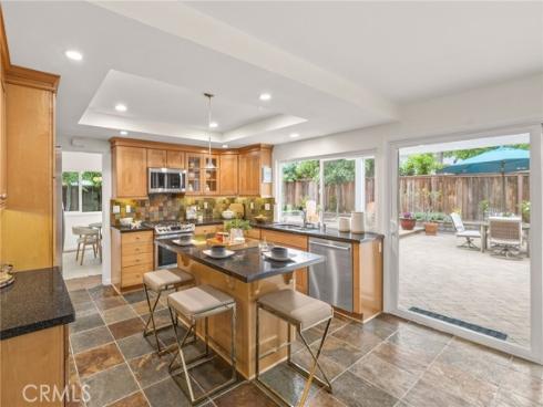 12  Mayflower  , Irvine, CA