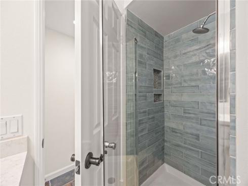 12  Mayflower  , Irvine, CA