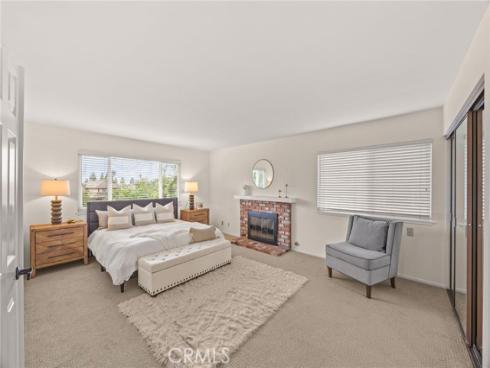 12  Mayflower  , Irvine, CA