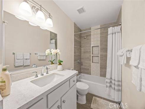 12  Mayflower  , Irvine, CA