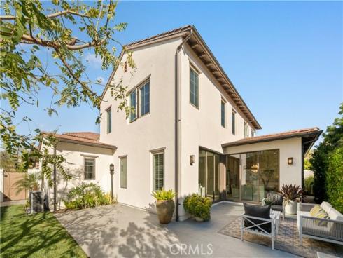 126 Bellini , Irvine, CA