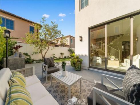 126 Bellini , Irvine, CA