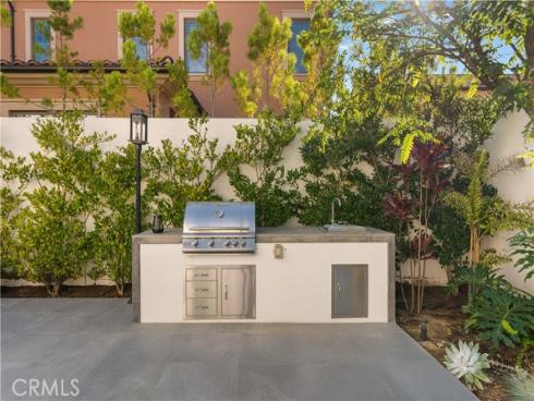 126 Bellini , Irvine, CA