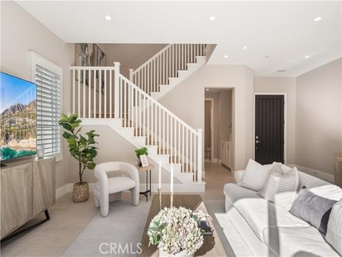 126 Bellini , Irvine, CA