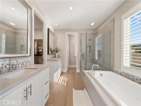 126 Bellini , Irvine, CA