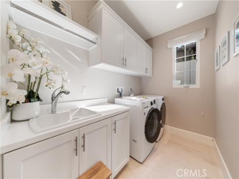 126 Bellini , Irvine, CA