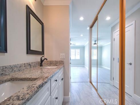 1 Dogwood , Irvine, CA