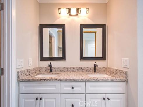 1 Dogwood , Irvine, CA