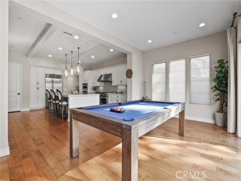 10 Shadybend , Irvine, CA