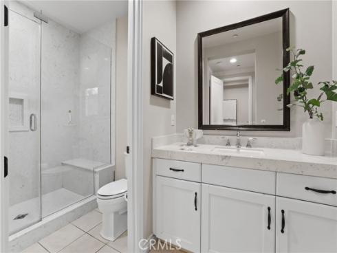 10 Shadybend , Irvine, CA