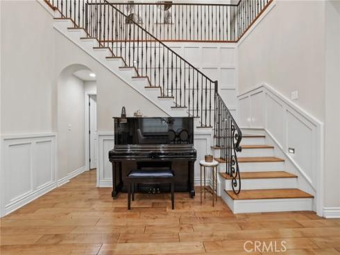 10 Shadybend , Irvine, CA