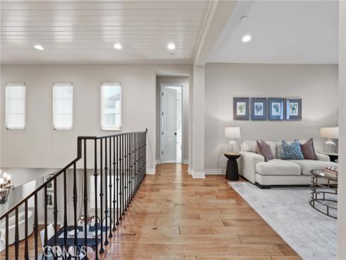 10 Shadybend , Irvine, CA