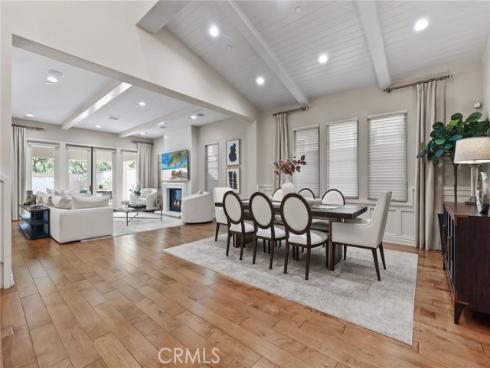10 Shadybend , Irvine, CA