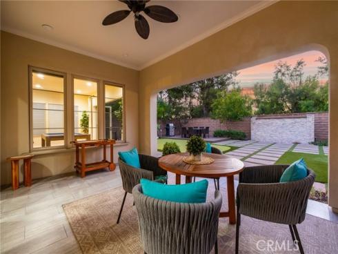 10 Shadybend , Irvine, CA
