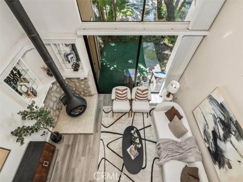 204 Pineview , Irvine, CA