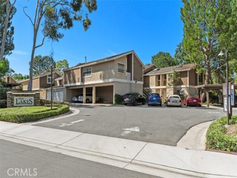 204 Pineview , Irvine, CA