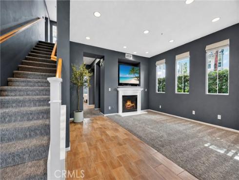 47 Nightshade , Irvine, CA