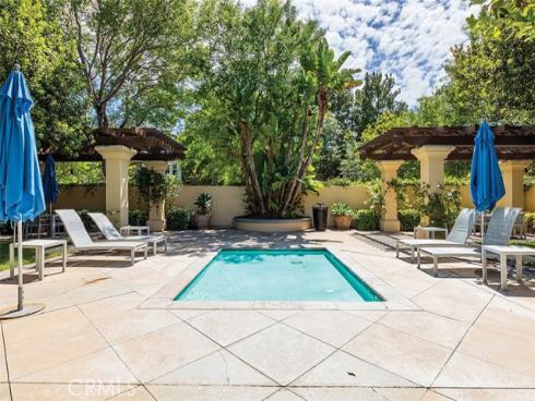 47 Nightshade , Irvine, CA