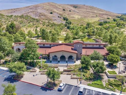 47 Nightshade , Irvine, CA