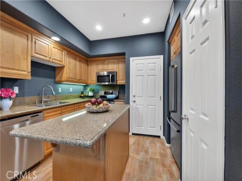 47 Nightshade , Irvine, CA