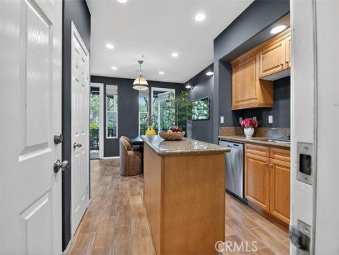 47 Nightshade , Irvine, CA