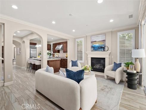 121 Catalonia , Irvine, CA