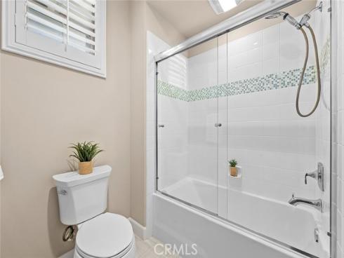 121 Catalonia , Irvine, CA