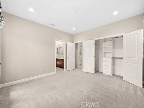 121 Catalonia , Irvine, CA